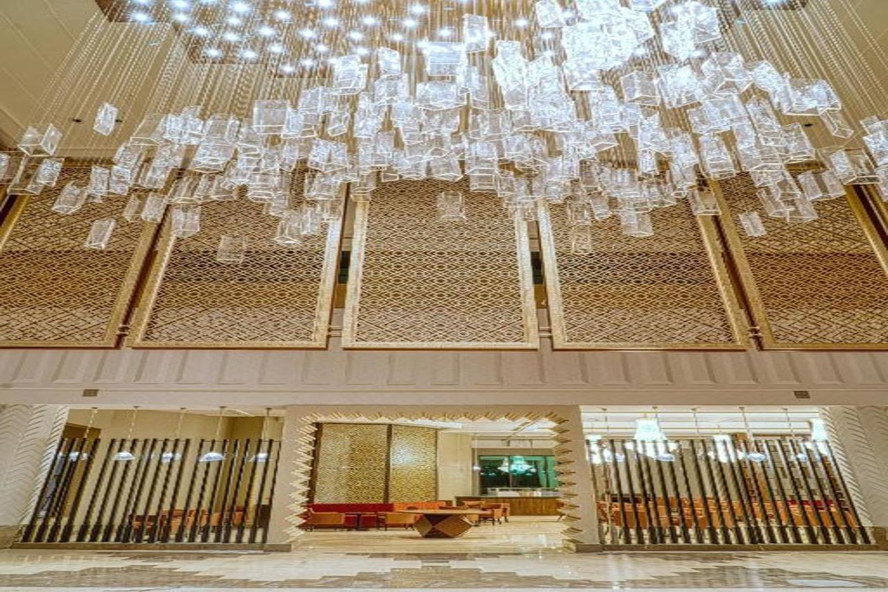 The Leela Gandhinagar Otel Dış mekan fotoğraf