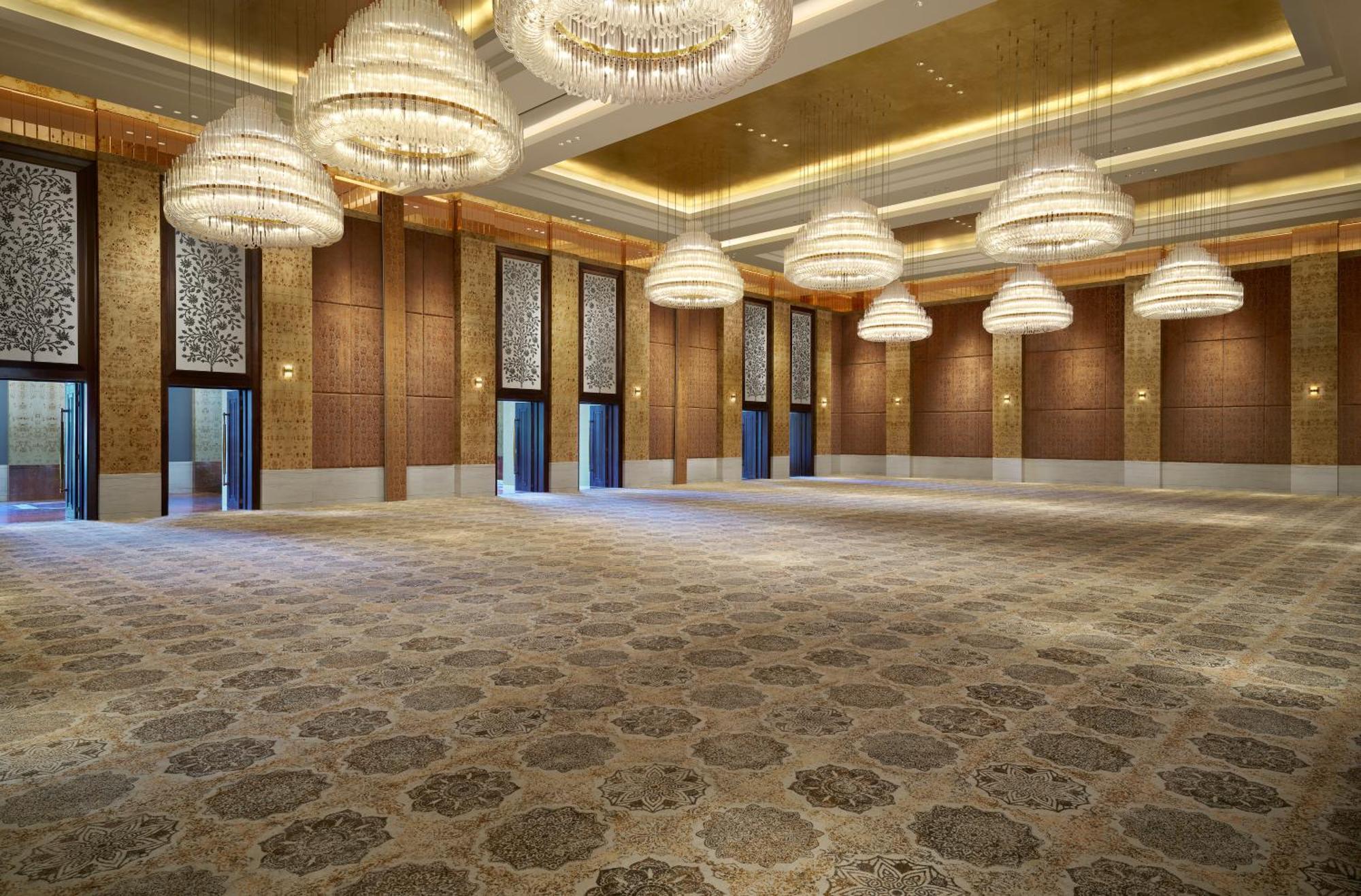 The Leela Gandhinagar Otel Dış mekan fotoğraf
