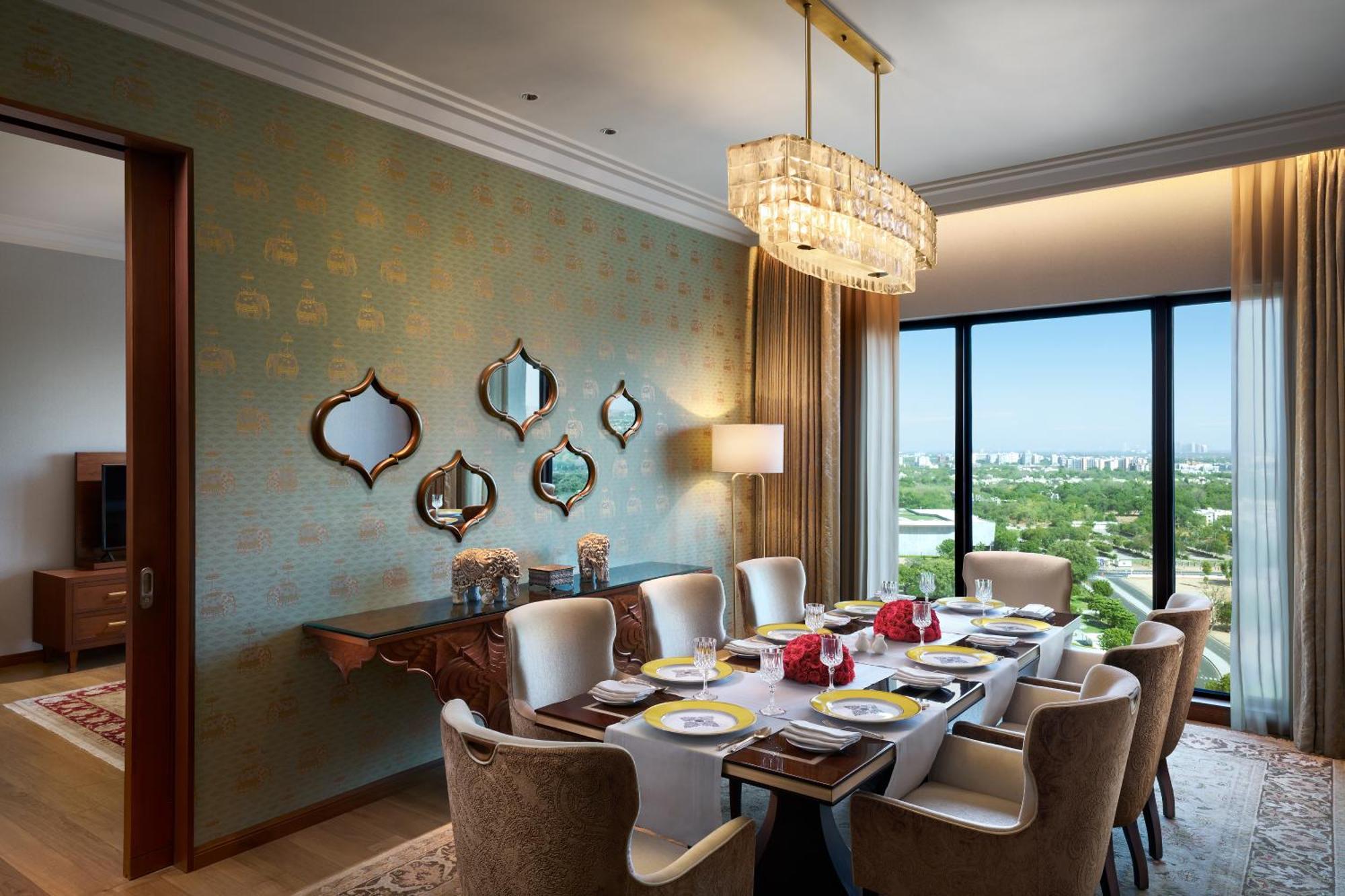 The Leela Gandhinagar Otel Dış mekan fotoğraf