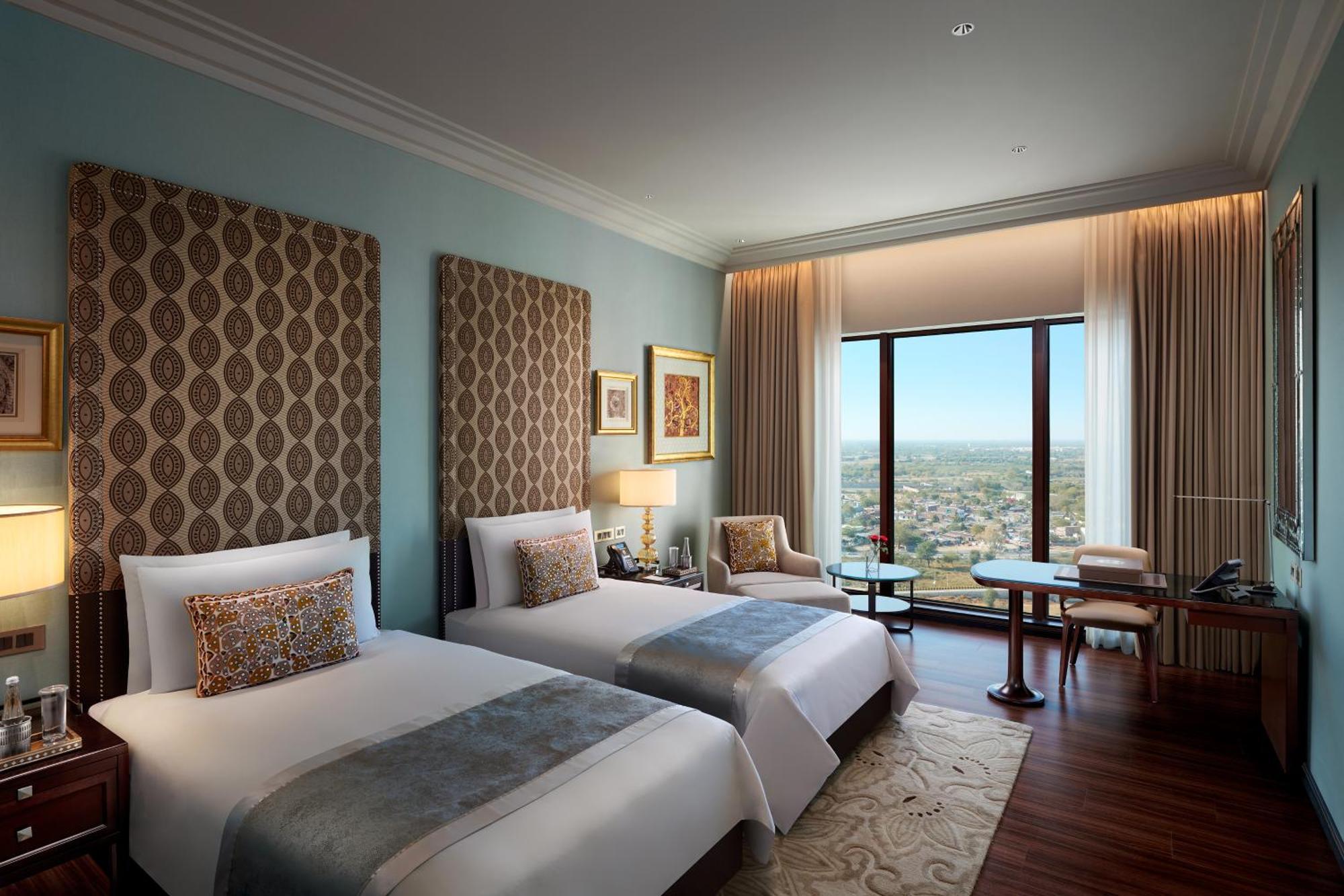 The Leela Gandhinagar Otel Dış mekan fotoğraf